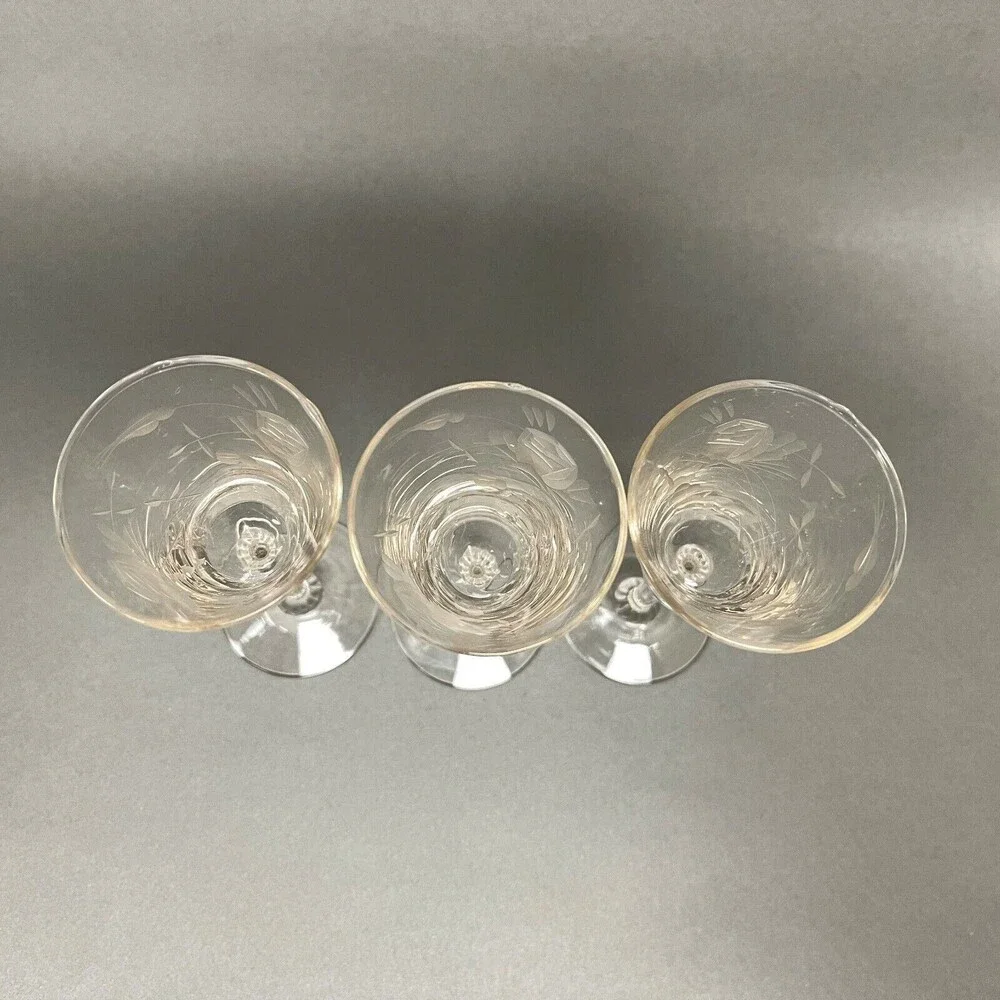 Vintage Wine Glasses‎ Clear Glass Etched Roses Flowers Floral 5 3/8